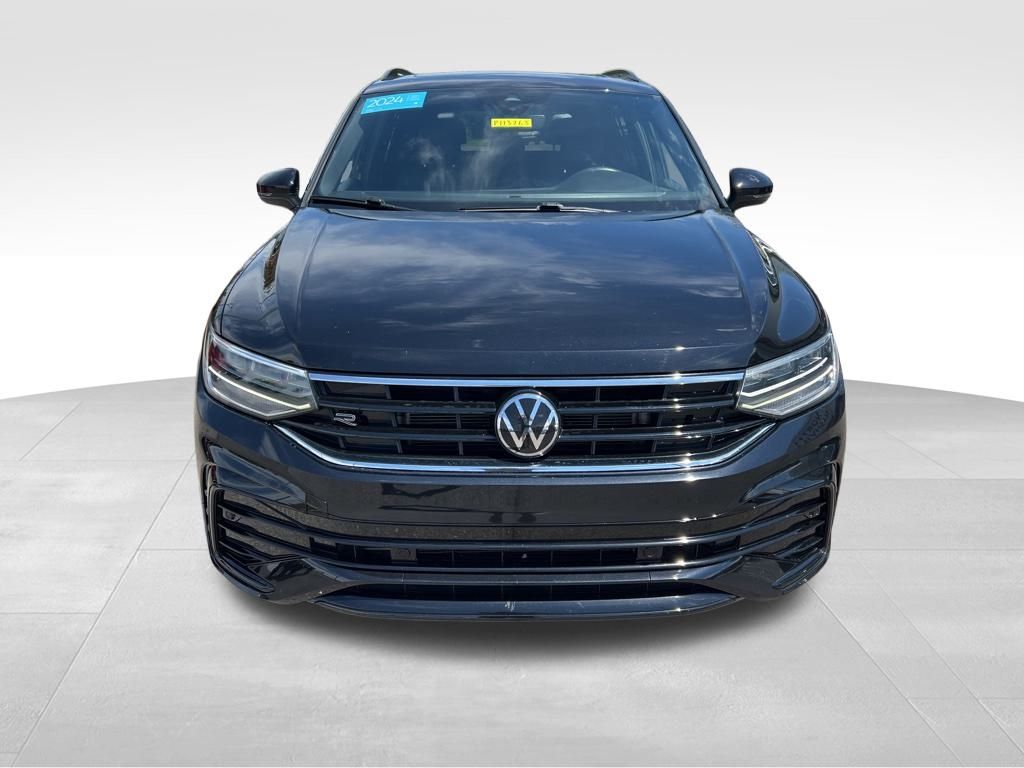 2024 Volkswagen Tiguan SE R-Line Black photo 2