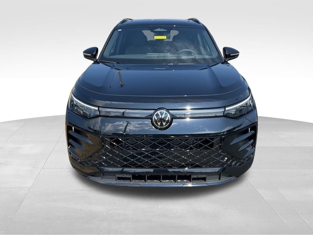 2025 Volkswagen Tiguan SE R-Line Black photo 2