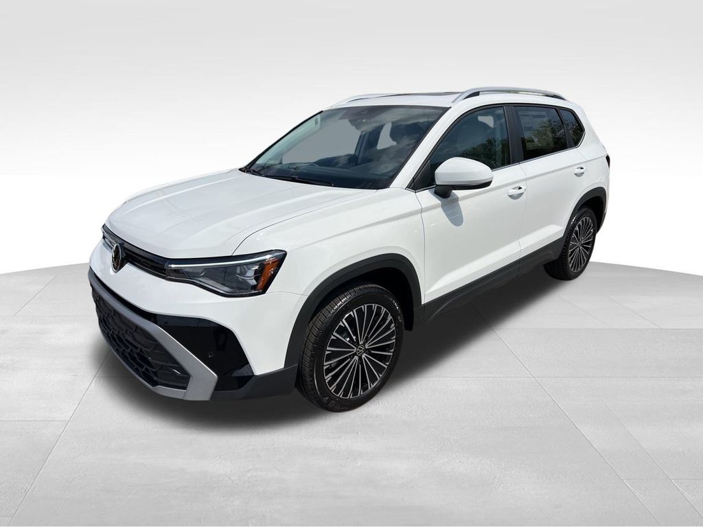 2025 Volkswagen Taos SE's photo