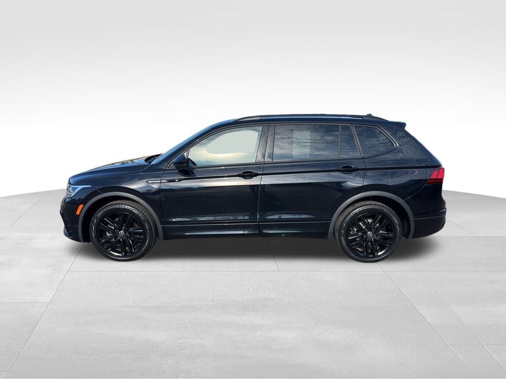 Certified 2022 Volkswagen Tiguan 2.0T SE R-Line Black SUV