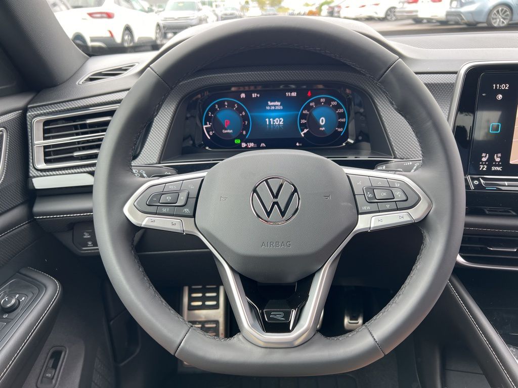 2026 Volkswagen Atlas Cross Sport SEL Premium R-LINE - Photo 16