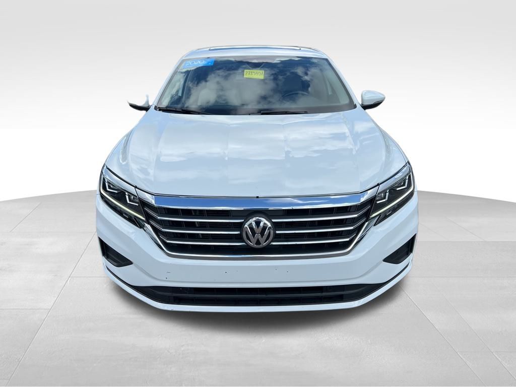 2020 Volkswagen Passat 2.0T SEL photo 2