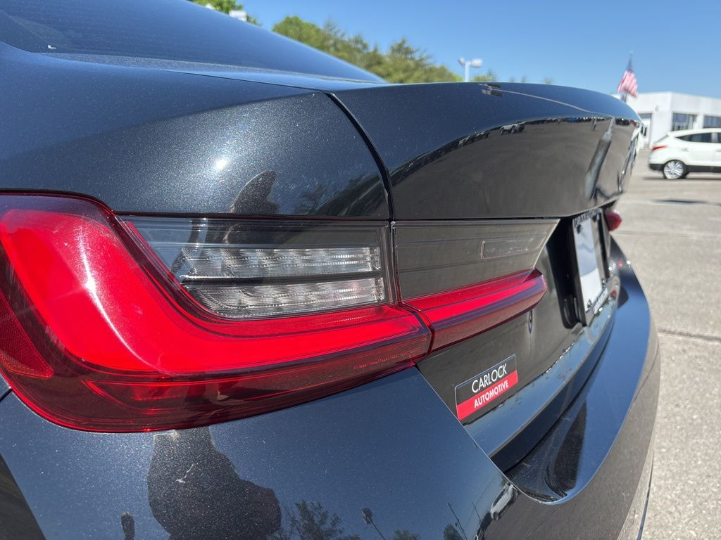 2023 BMW 3 Series 330i - Photo 13