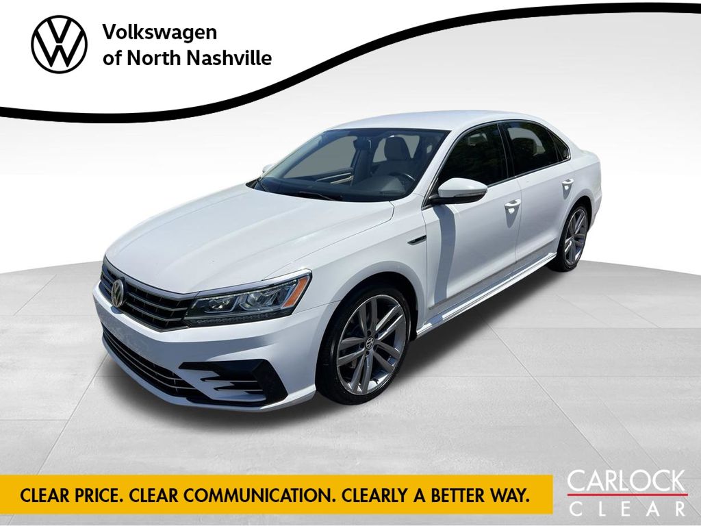 2017 Volkswagen Passat 1.8T R-Line w/ Comfort Pkg. Auto's photo