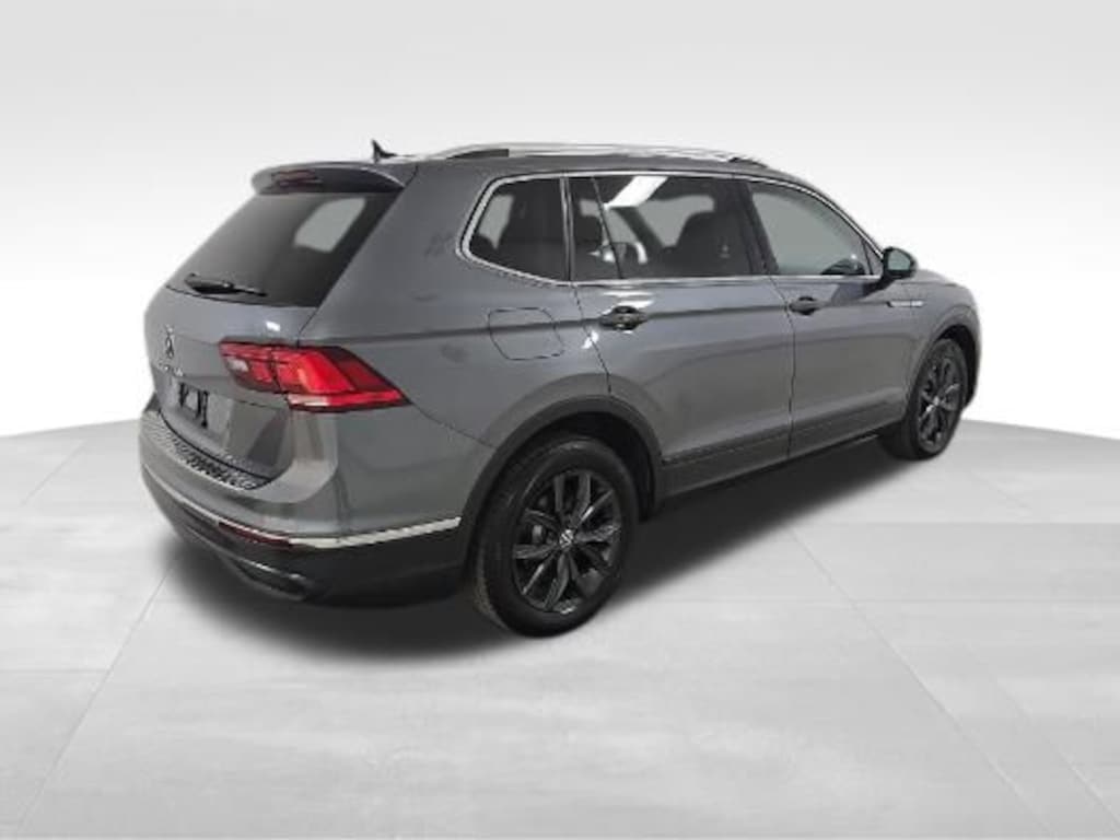 Used 2024 Volkswagen Tiguan 2.0T SE SUV