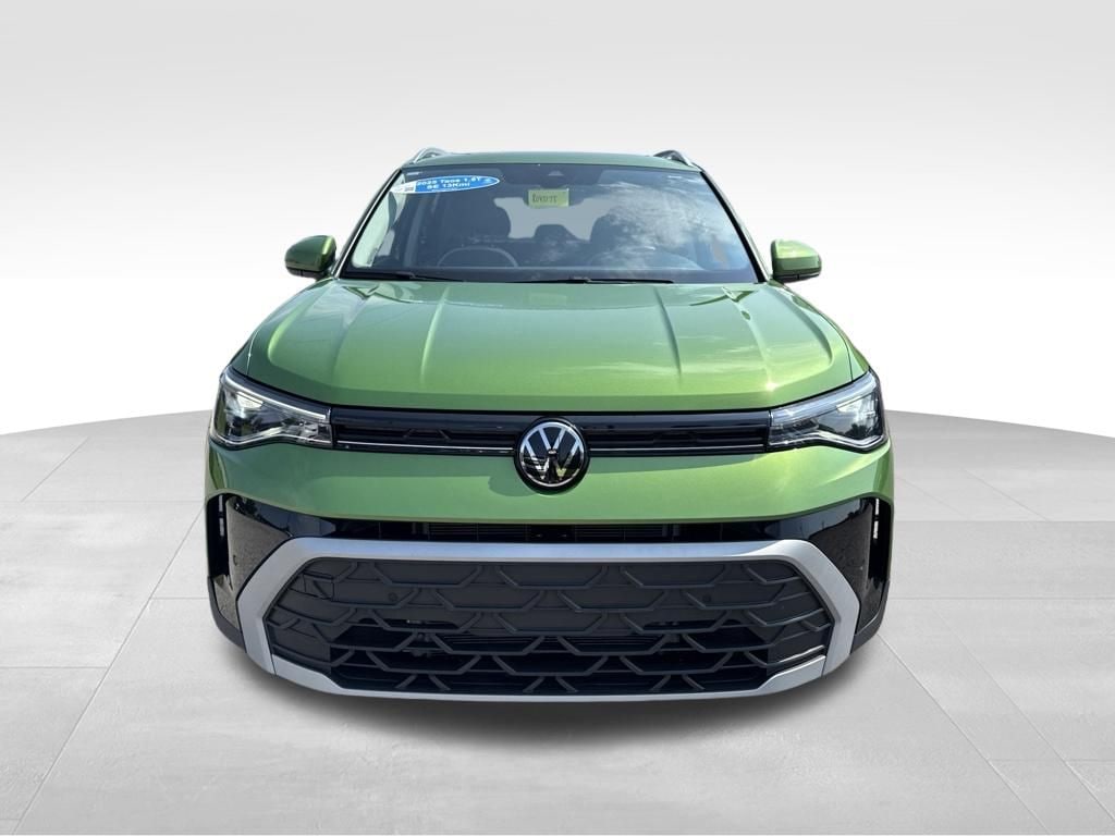 Certified 2025 Volkswagen Taos 1.5T SE SUV