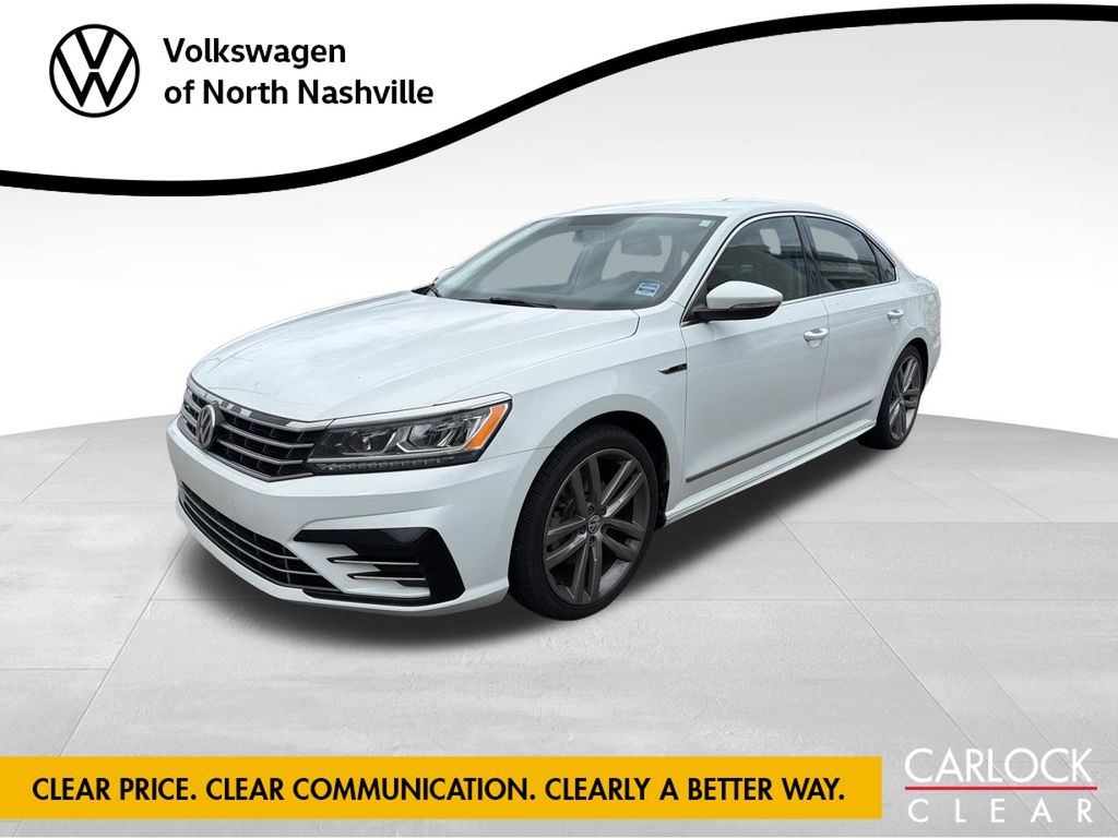 2017 Volkswagen Passat 1.8T R-Line w/ Comfort Pkg. Auto's photo