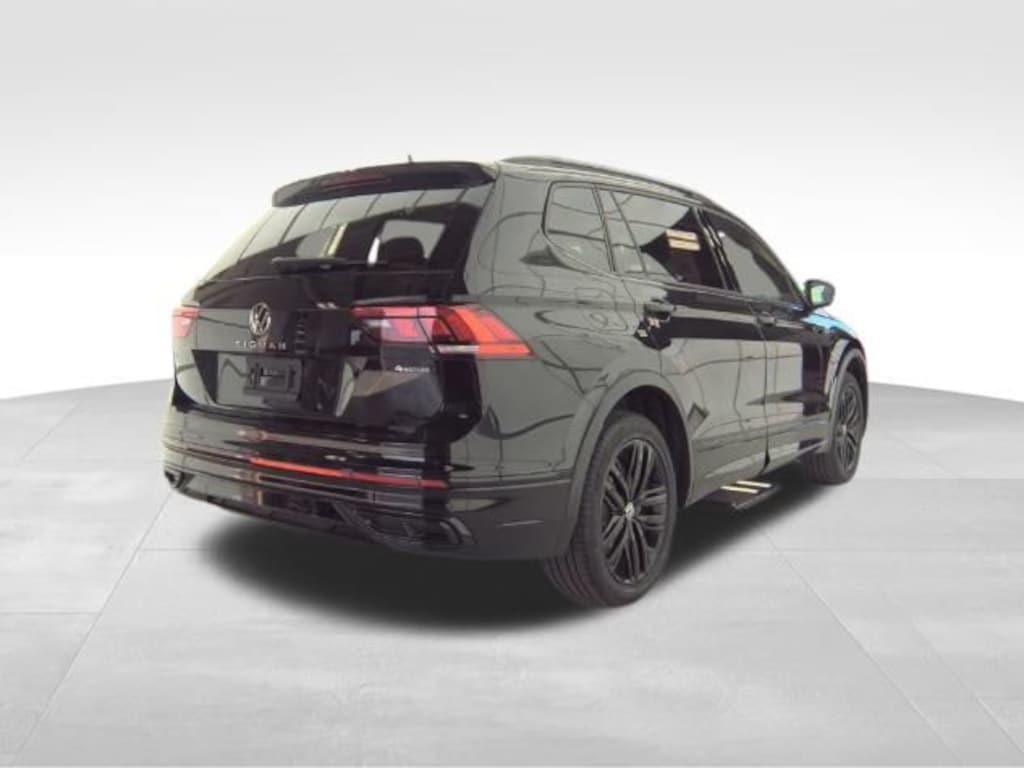 Used 2022 Volkswagen Tiguan 2.0T SE R-Line Black SUV
