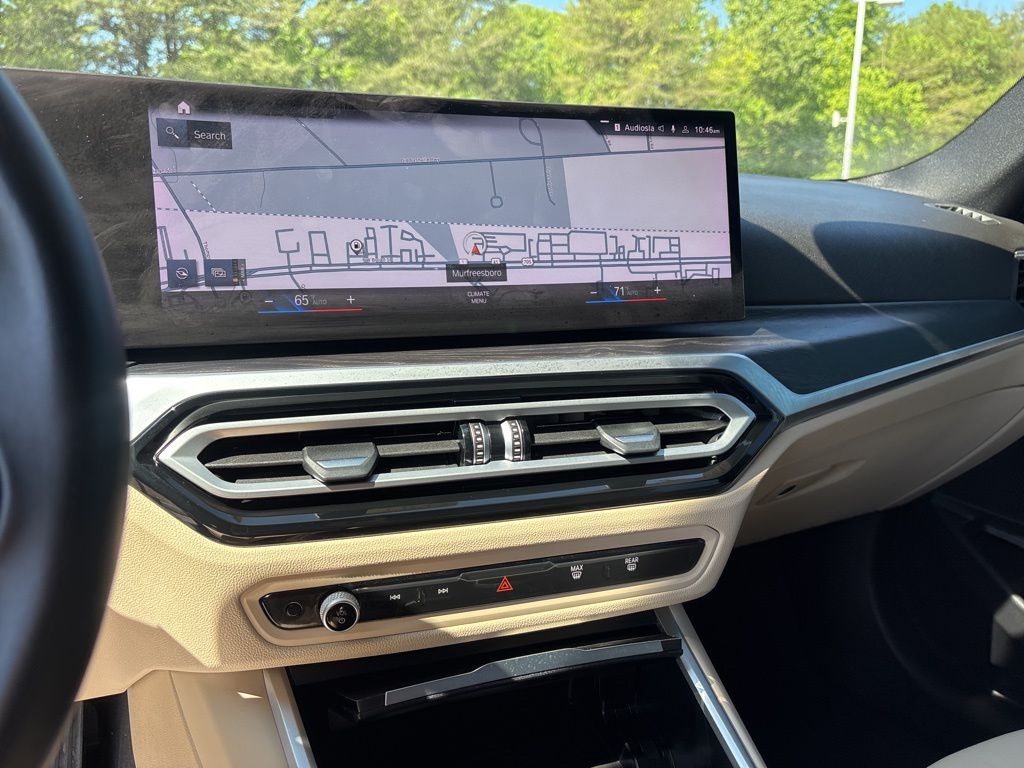 2023 BMW 3 Series 330i - Photo 21