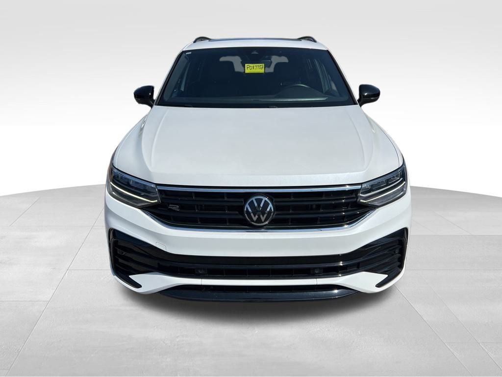 2022 Volkswagen Tiguan SE R-Line Black photo 2