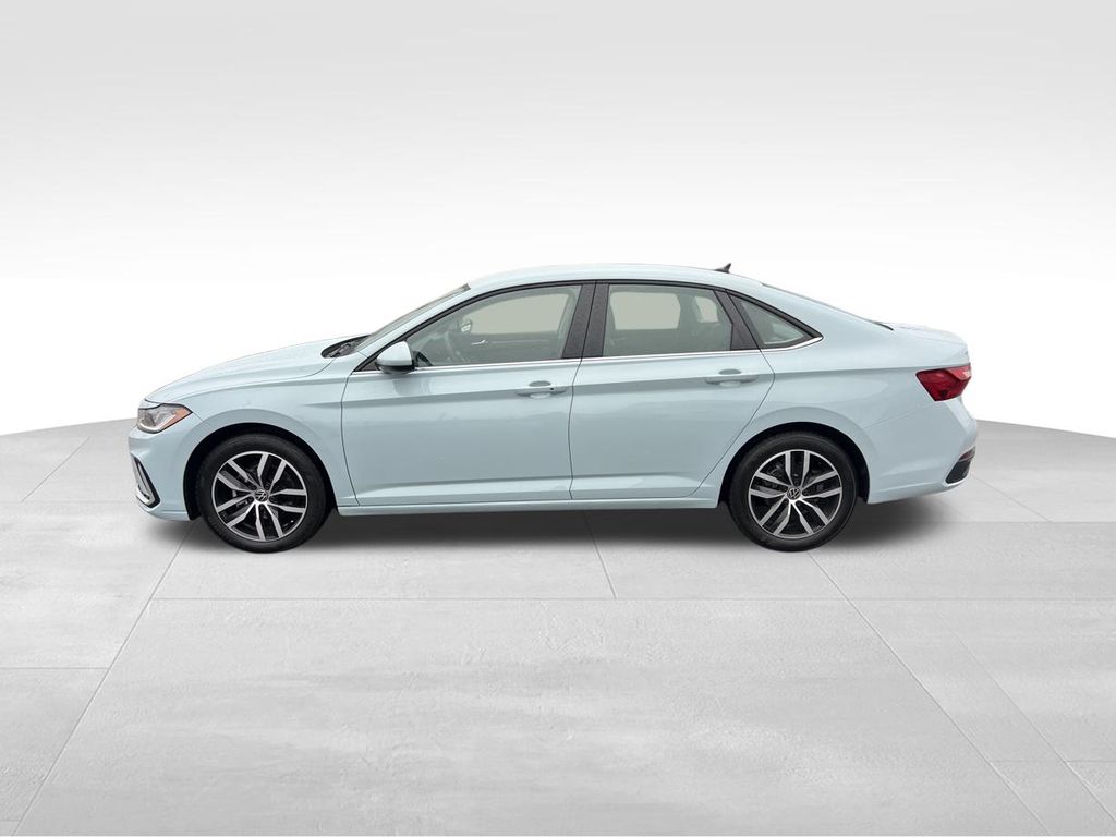 2025 Volkswagen Jetta 1.5T SE photo 3