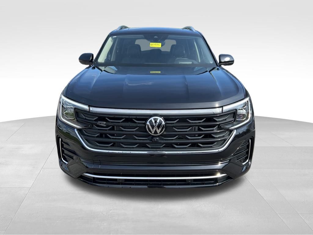 2026 Volkswagen Atlas SEL Premium R-Line photo 2