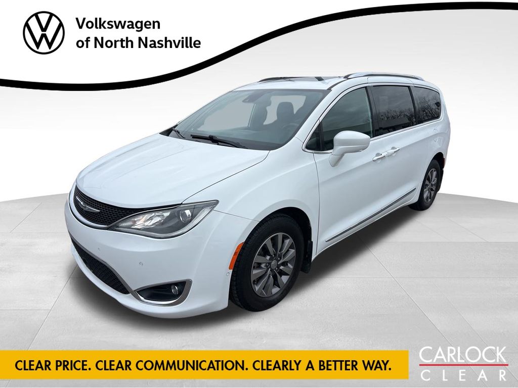 2020 Chrysler Pacifica Touring L Plus's photo