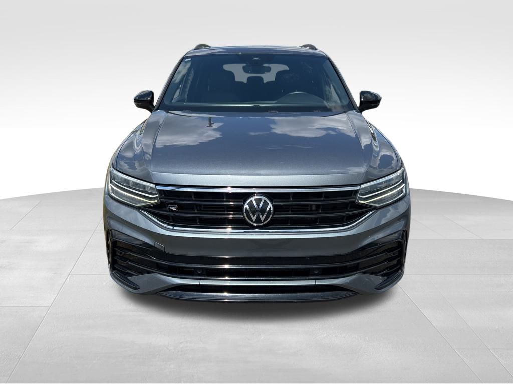 2022 Volkswagen Tiguan SE R-Line Black photo 2
