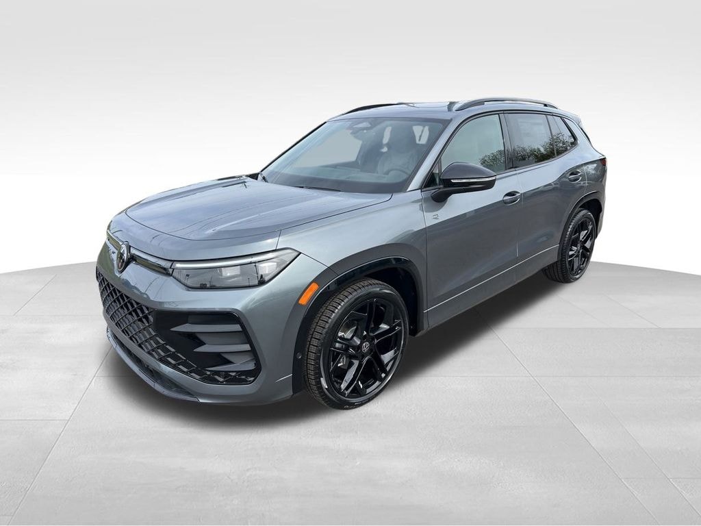 New 2026 Volkswagen Tiguan 2.0T SE SUV