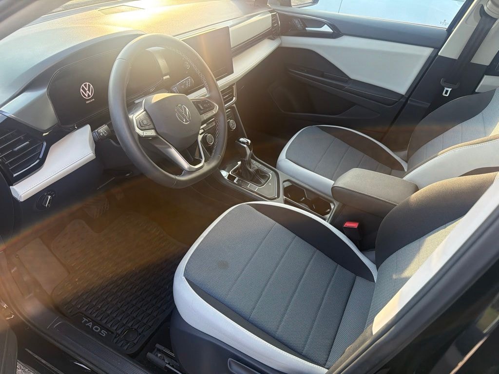 Used 2025 Volkswagen Taos 1.5T S SUV