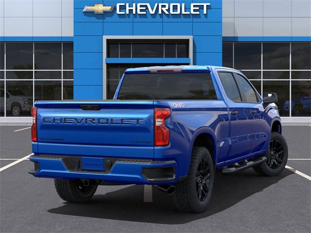 2025 Chevrolet Silverado 1500 Custom photo 4