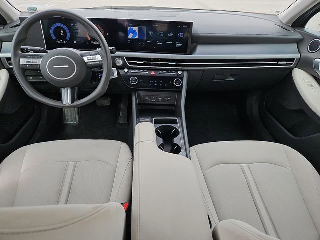 2025 Hyundai Sonata SEL - Photo 11