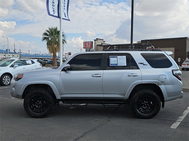2023 Toyota 4Runner TRD Premium photo 2