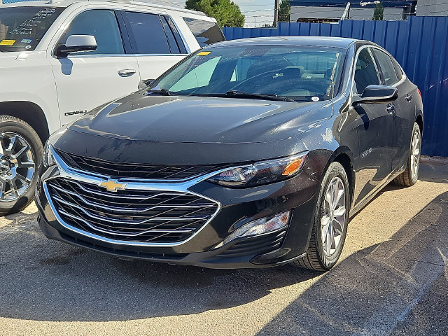 Used 2023 Chevrolet Malibu 1LT with VIN 1G1ZD5ST8PF233110 for sale in Carlsbad, NM