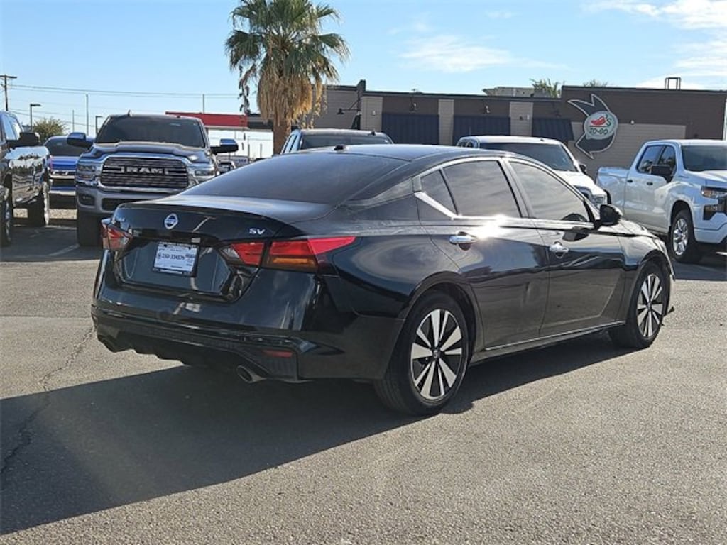 Used 2022 Nissan Altima 2.5 SV