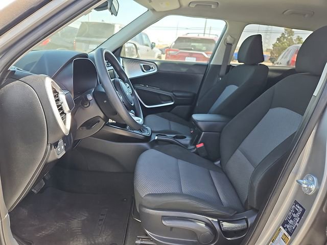 2023 Kia Soul LX - Photo 15