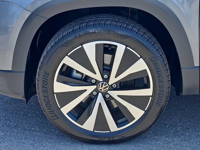 2023 Volkswagen Taos SE - Photo 9