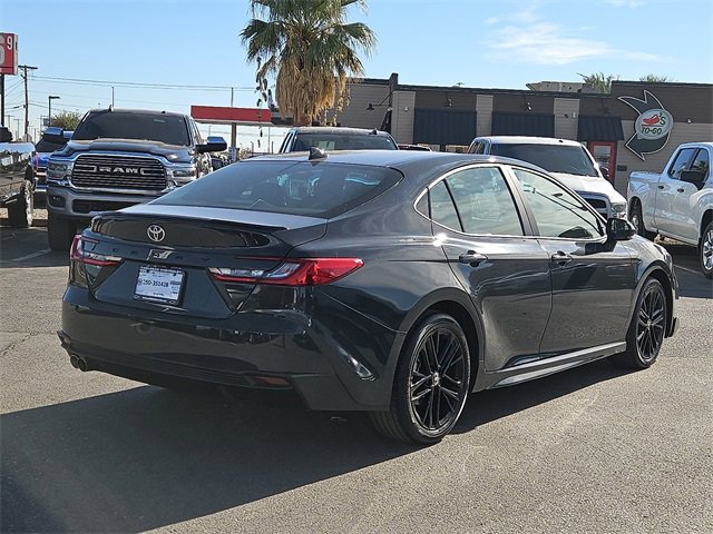 2025 Toyota Camry LE photo 4