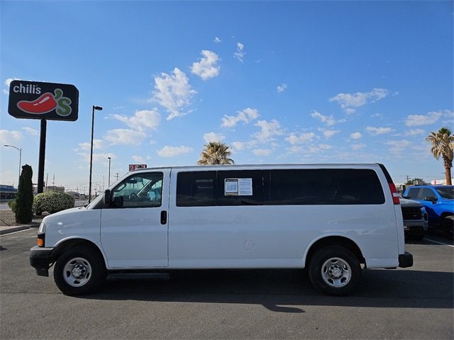 Used 2022 Chevrolet Express Passenger LS with VIN 1GAZGNF7XN1169523 for sale in Carlsbad, NM