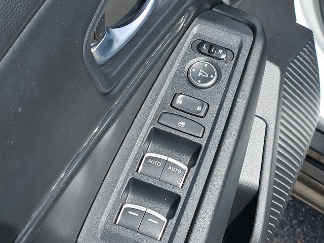 2024 Honda Accord Hybrid EX-L - Photo 13