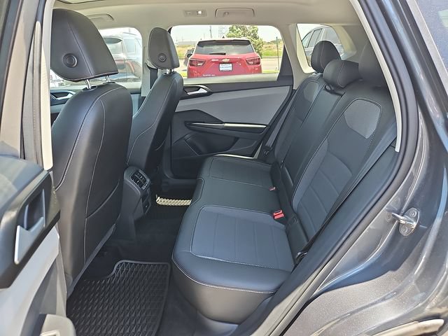 2023 Volkswagen Taos SE - Photo 11