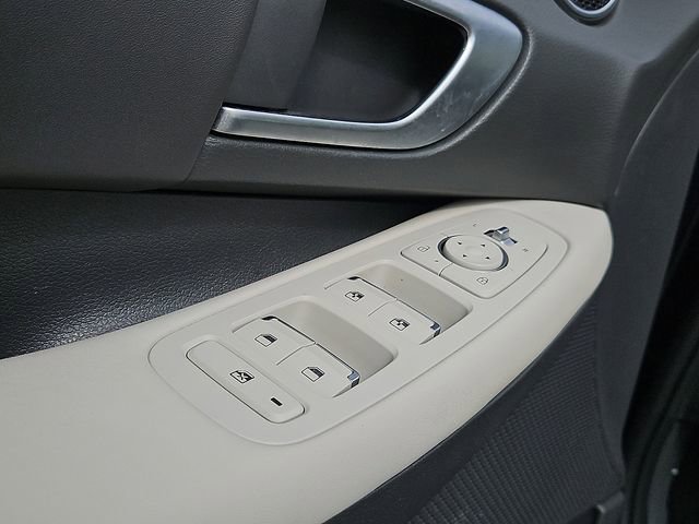 2025 Hyundai Sonata SEL - Photo 12
