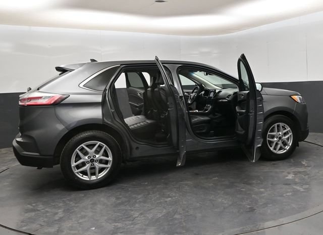 2024 Ford Edge SEL - Photo 32