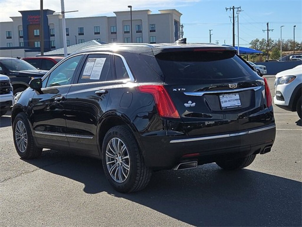 Used 2017 CADILLAC XT5 Luxury FWD SUV