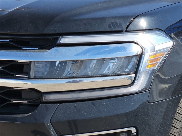 2023 Ford Expedition MAX Limited photo 2