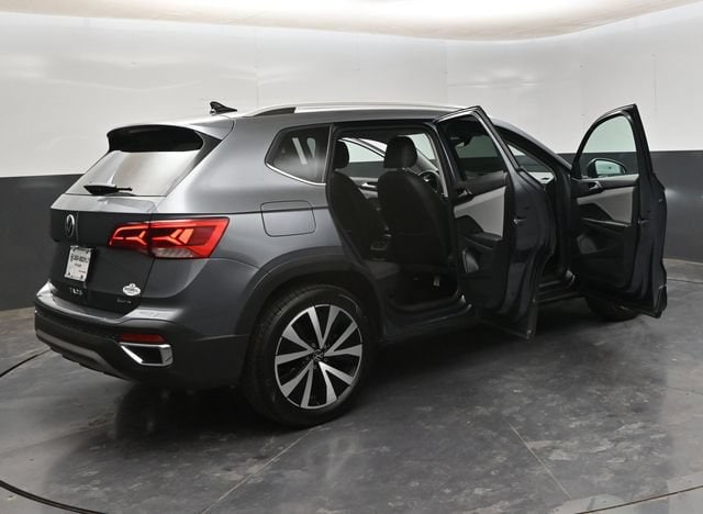 2023 Volkswagen Taos SE - Photo 31