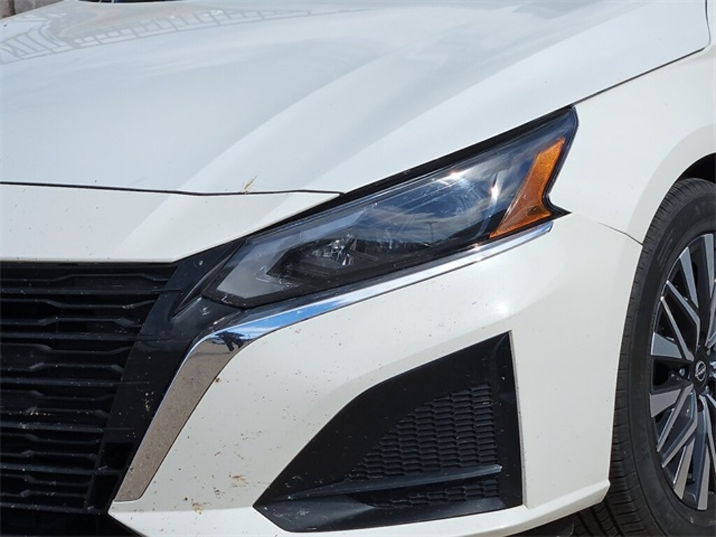 Used 2024 Nissan Altima 2.5 SV Sedan