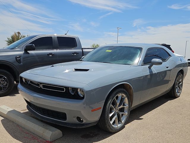 2021 Dodge Challenger SXT Auto's photo