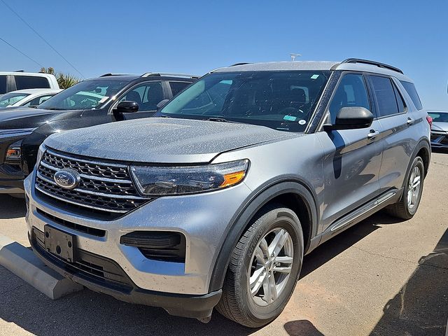2023 Ford Explorer XLT RWD's photo
