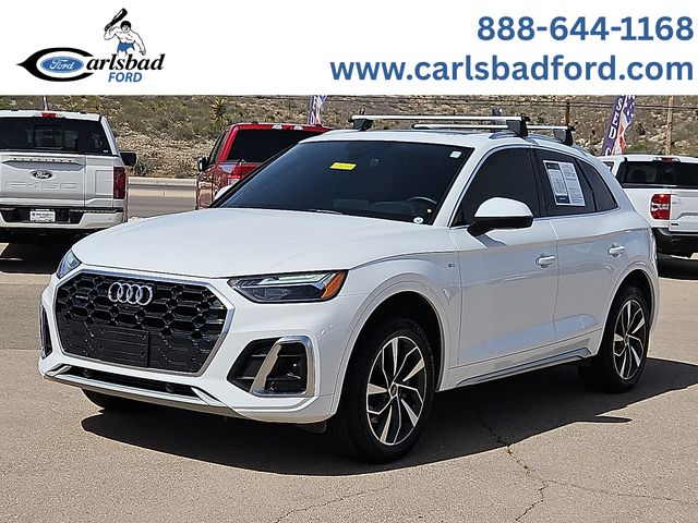 2023 Audi Q5 45 Premium Plus's photo