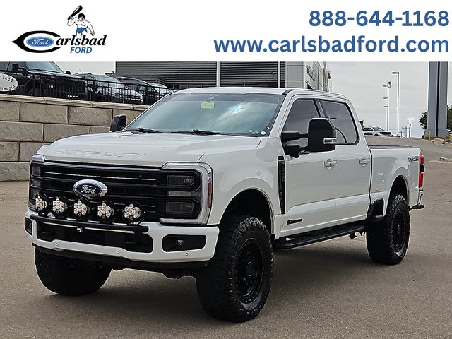 2025 Ford F-250 Platinum 4x4 Crew Cab 8' Box's photo