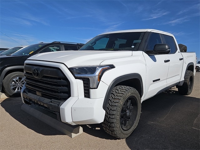2025 Toyota Tundra SR5's photo