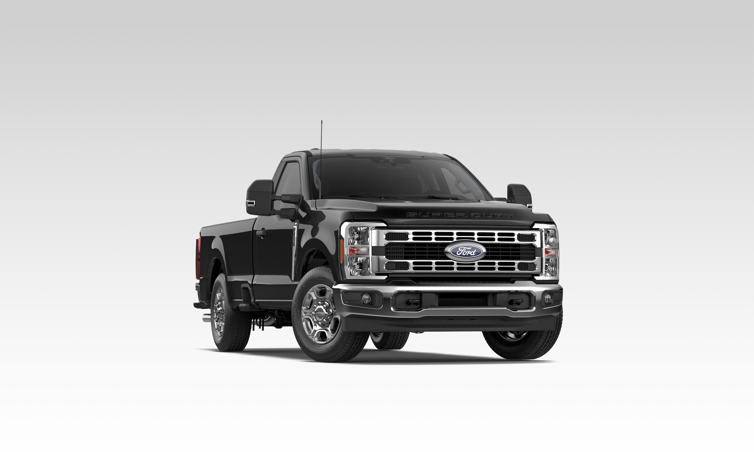 Ford Super Duty exterior side view