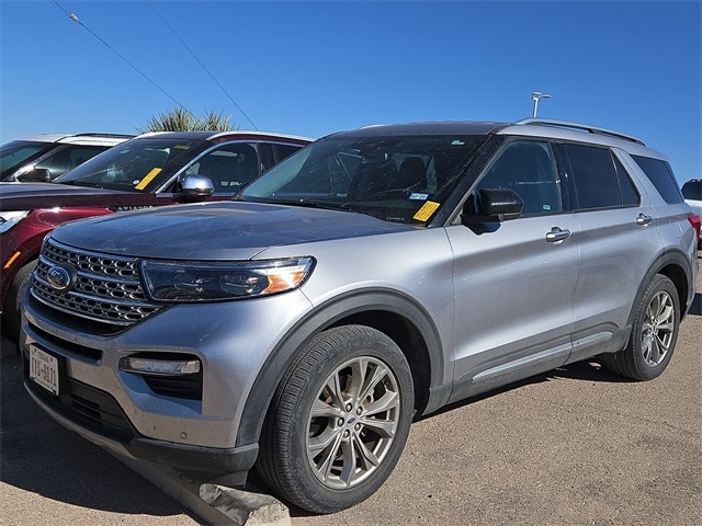 2022 Ford Explorer Limited's photo
