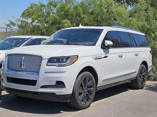 2023 Lincoln Navigator L Reserve