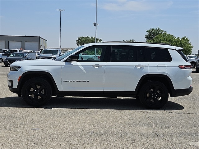 Used 2023 Jeep Grand Cherokee L Altitude with VIN 1C4RJKAG4P8808052 for sale in Carlsbad, NM