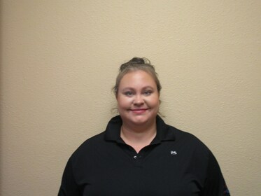 Staff member Lesley Griffith from ID_f54e70b8a17e