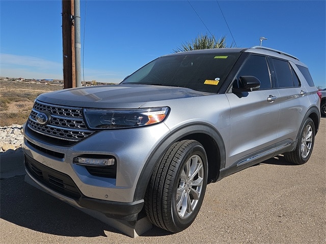 2021 Ford Explorer Limited's photo