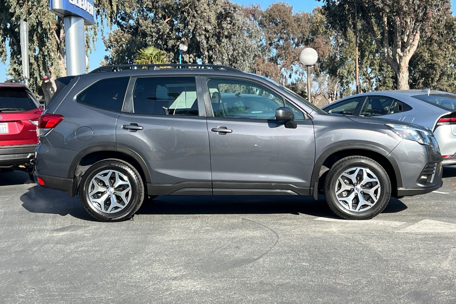 2024 Subaru Forester Premium photo 3