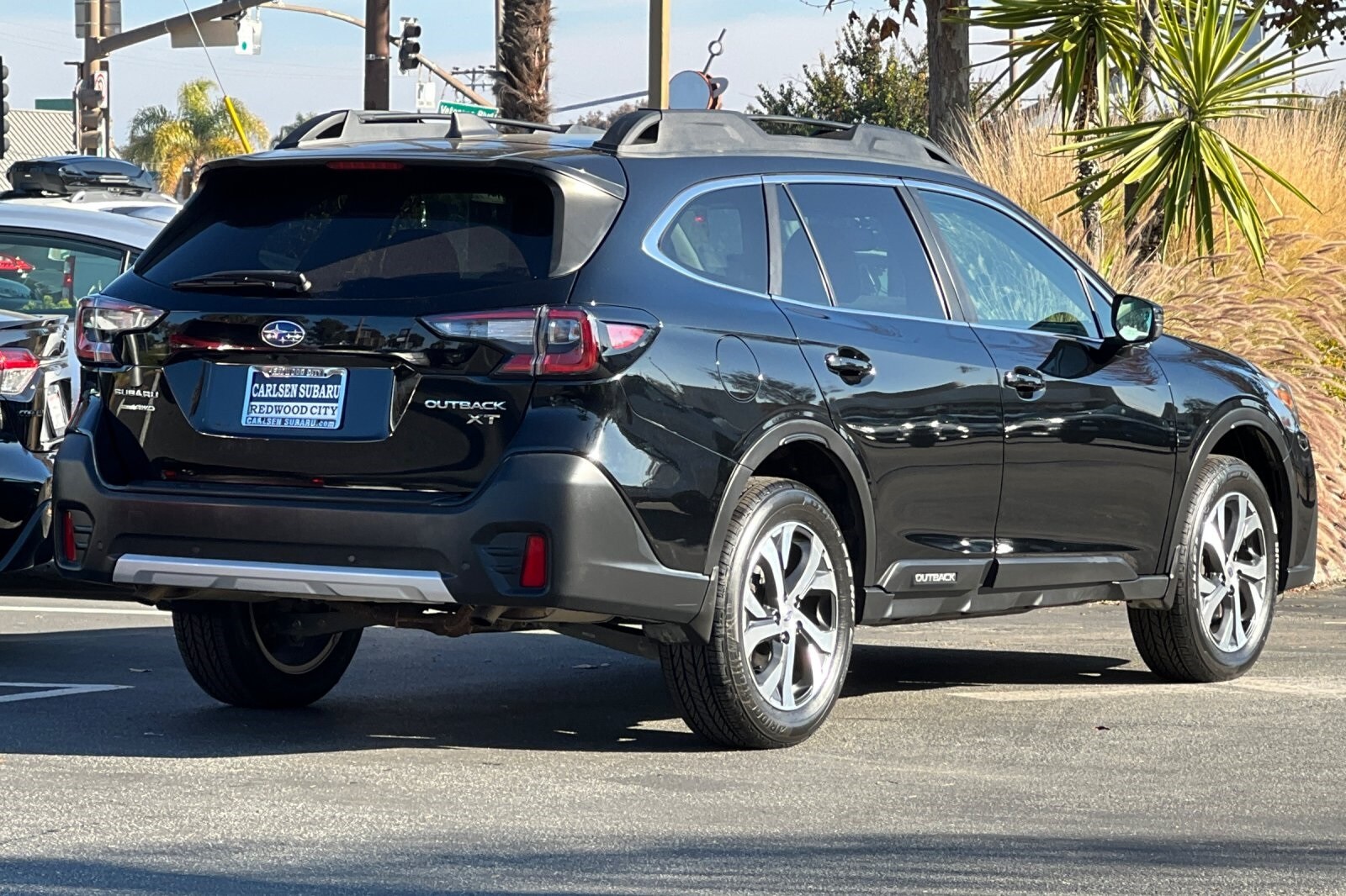 2022 Subaru Outback Limited XT photo 3